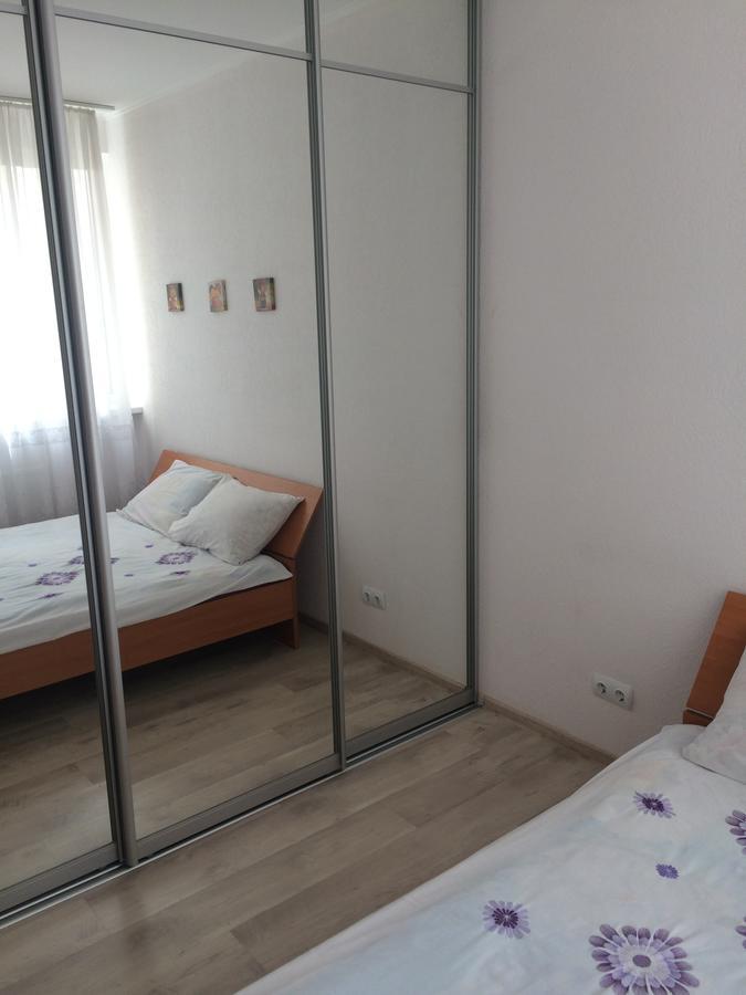 Cozy Apartment Near The Airport "Kyiv" Экстерьер фото